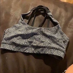 Lululemon sports bra
